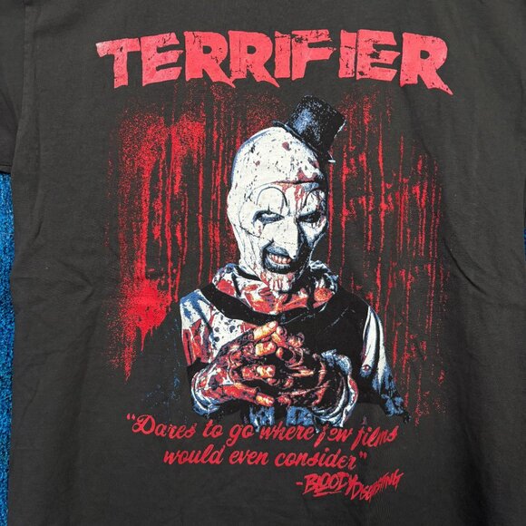 Bloody Disgusting x Terrifier Art the Clown T-Shirt Size Medium - Picture 2 of 4